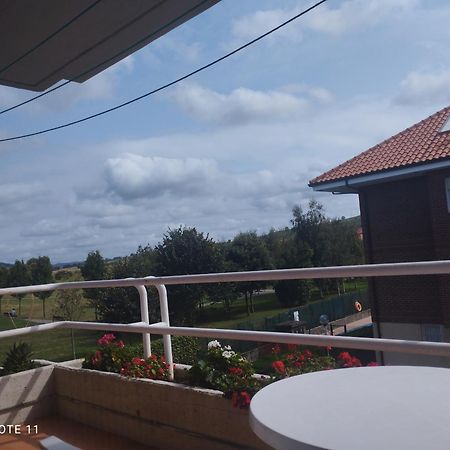 Apartamento Vicsus Ajo Bagian luar foto