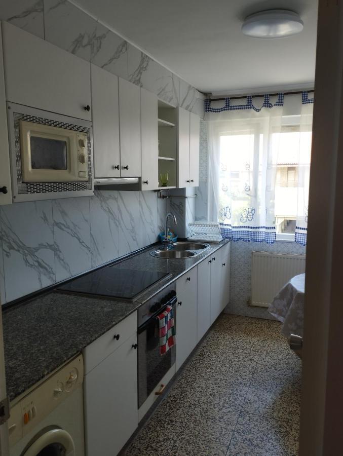 Apartamento Vicsus Ajo Bagian luar foto